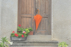 Marjeta Vrhovec, Vrata