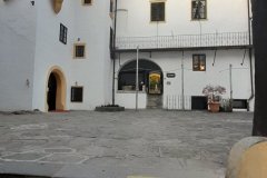 Osnovnosolci-Voranc-Zust-SL1-Valvasorjev-dom-